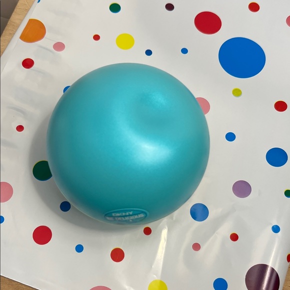 Pool Party-DKNY Be Delicious - Picture 3 of 6